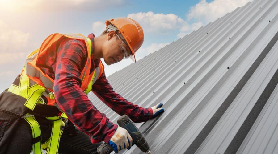 Professional Emergency Roof Repairs services in Quinton, AL